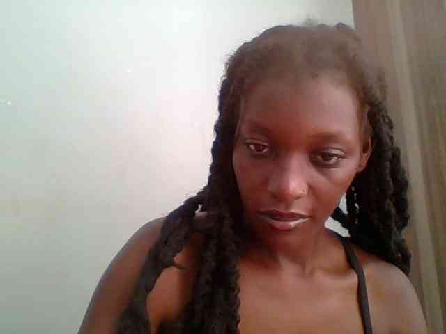 Chocolate-saucy webcam