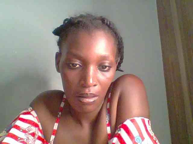 Chocolate-saucy webcam