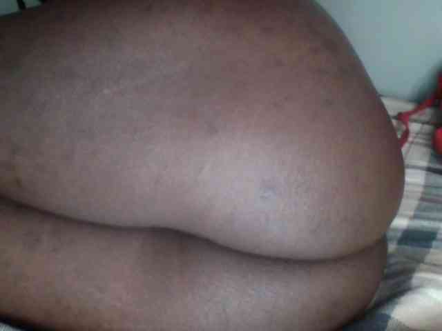 Chocolate-saucy webcam