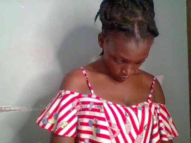 Chocolate-saucy webcam