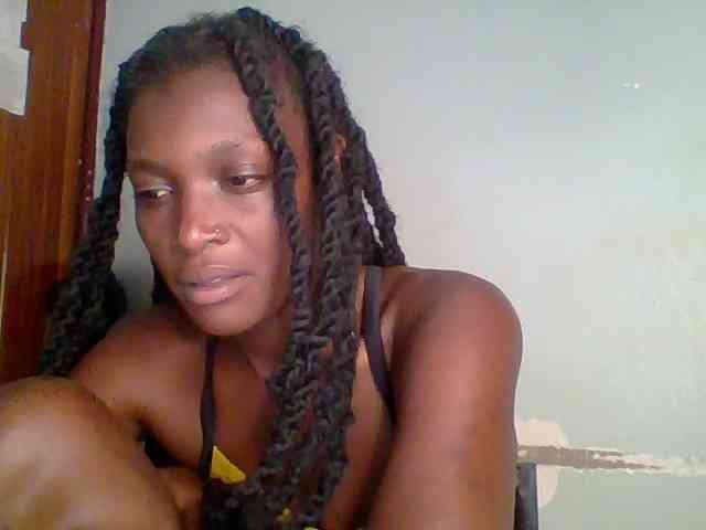 Chocolate-saucy webcam