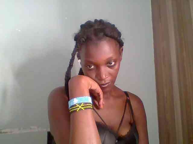 Chocolate-saucy webcam