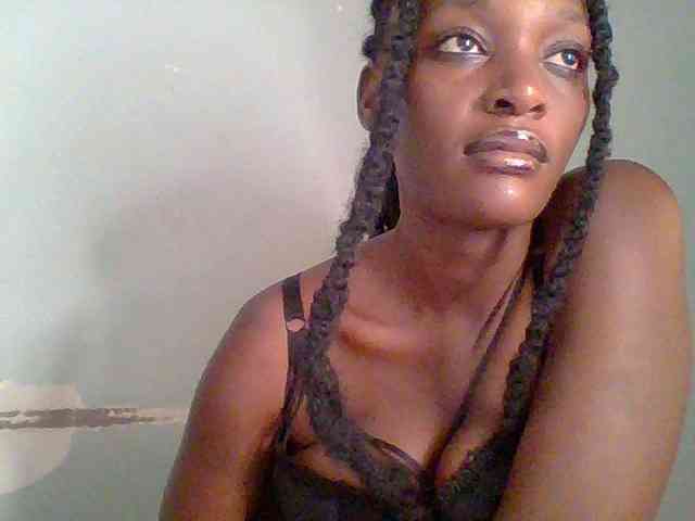 Chocolate-saucy webcam