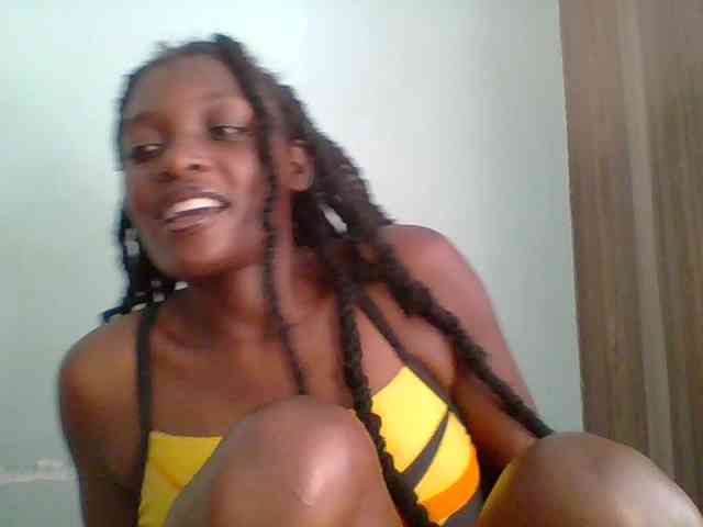 Chocolate-saucy webcam