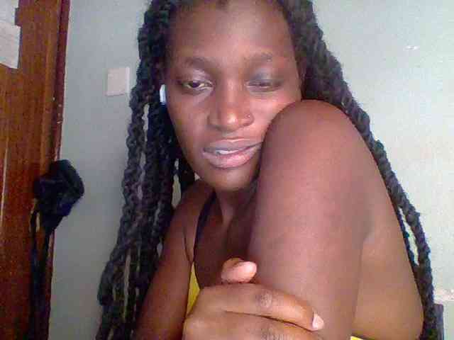 Chocolate-saucy webcam