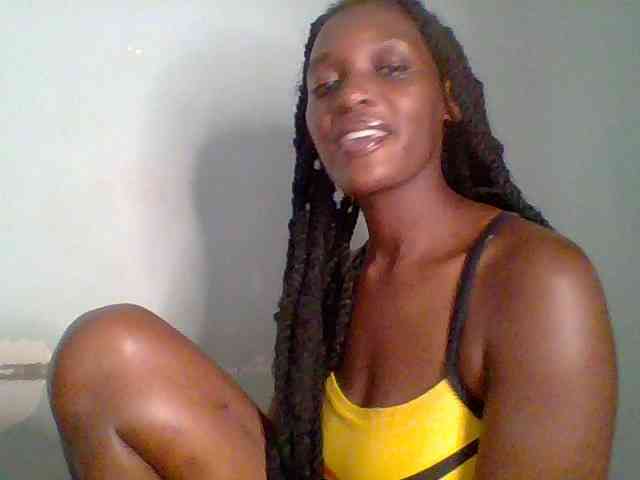 Chocolate-saucy webcam