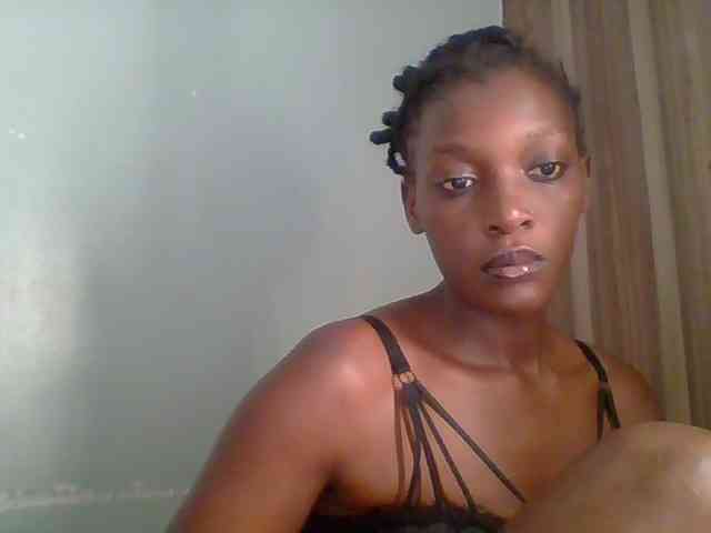 Chocolate-saucy webcam