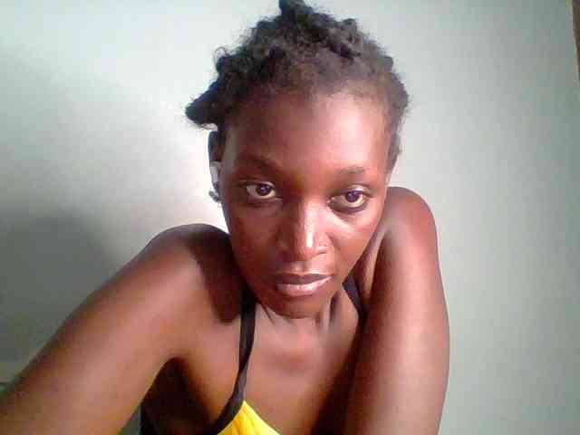 Chocolate-saucy webcam