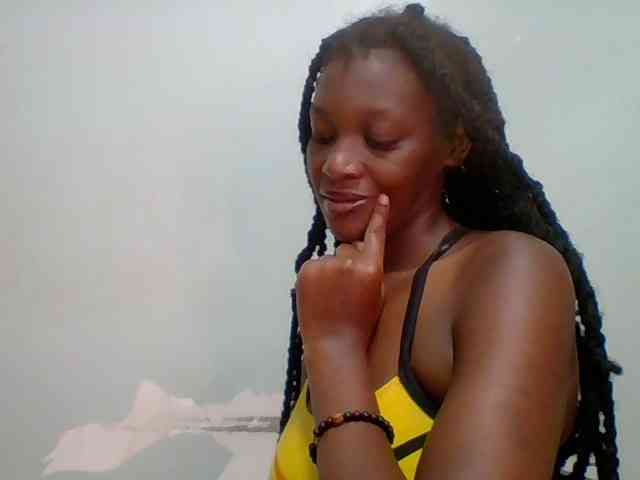 Chocolate-saucy webcam