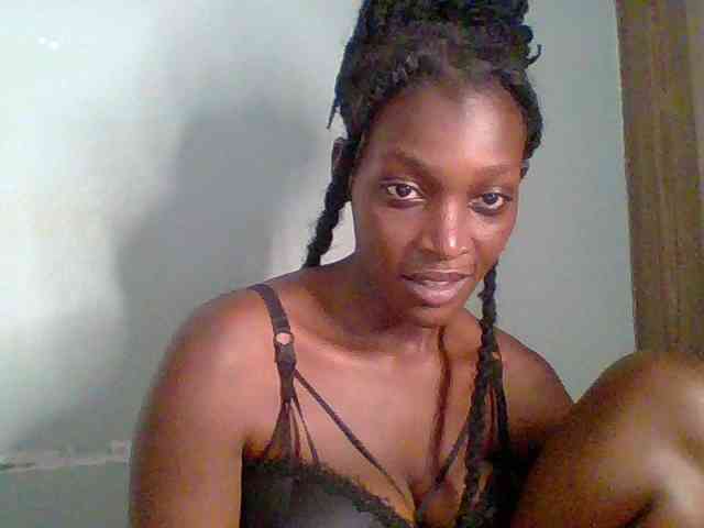 Chocolate-saucy webcam