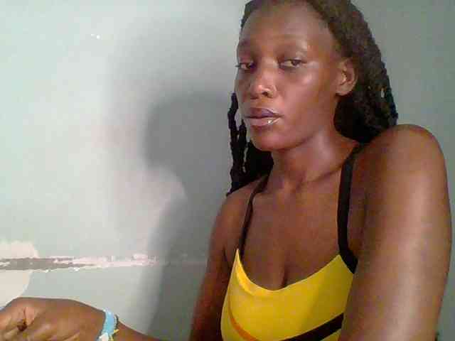 Chocolate-saucy webcam