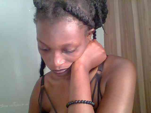 Chocolate-saucy webcam