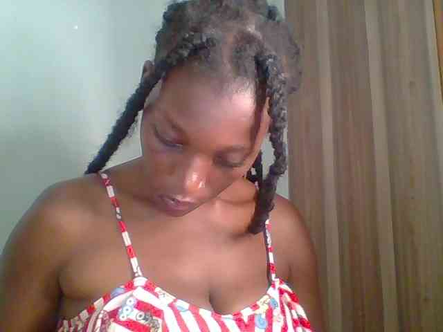 Chocolate-saucy webcam