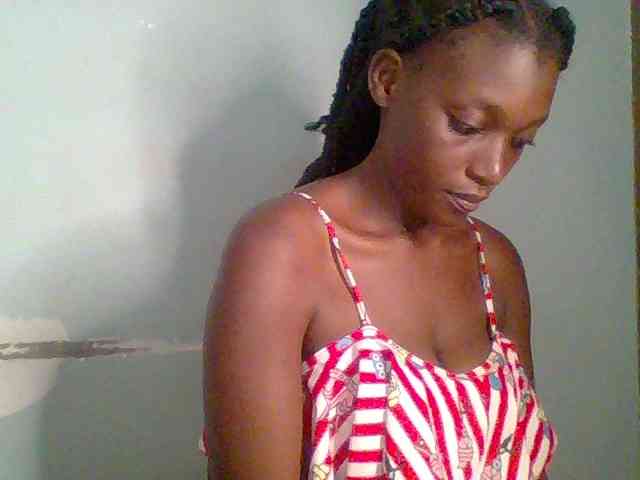 Chocolate-saucy webcam