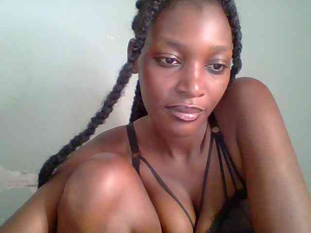 Chocolate-saucy webcam