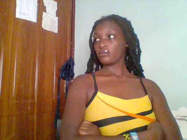 Chocolate-saucy webcam