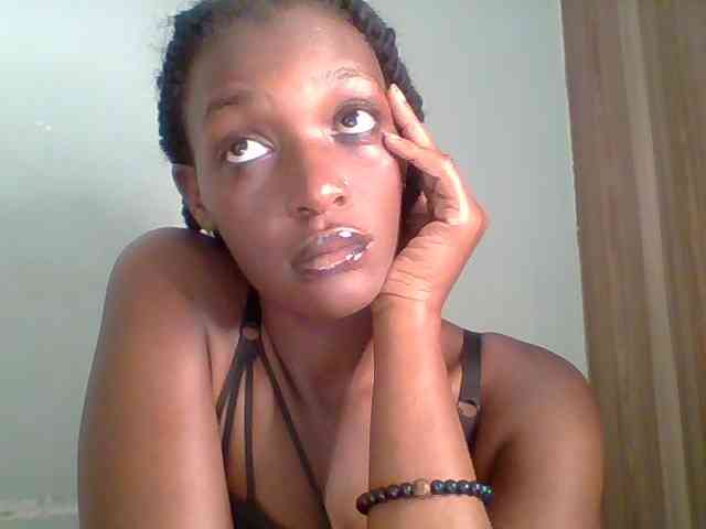 Chocolate-saucy webcam