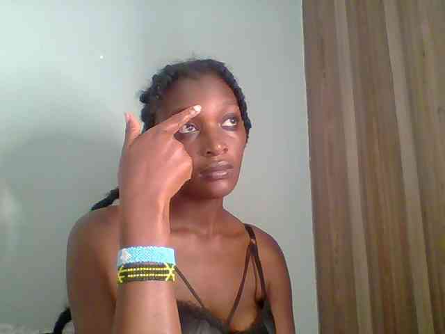 Chocolate-saucy webcam