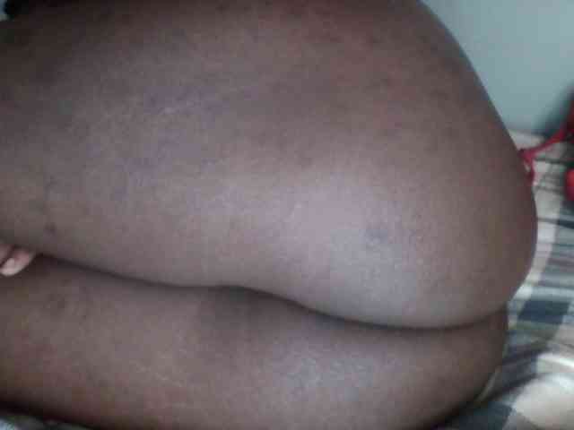 Chocolate-saucy webcam