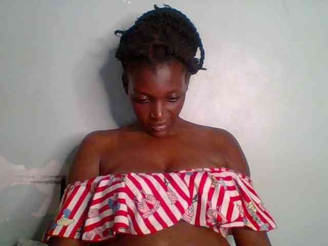 Chocolate-saucy webcam