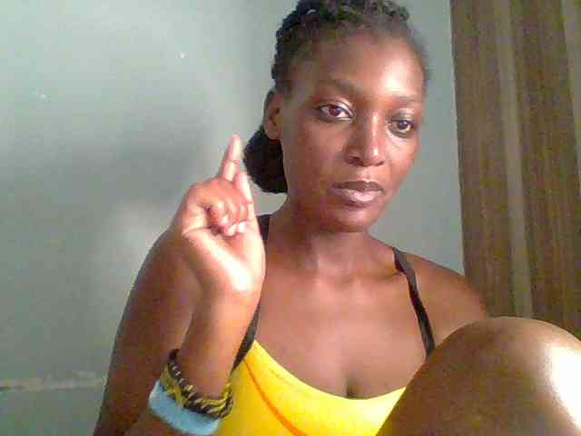 Chocolate-saucy webcam