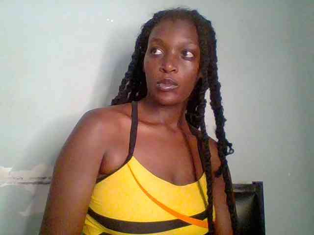 Chocolate-saucy webcam