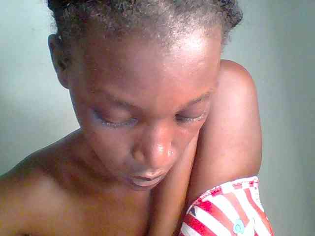 Chocolate-saucy webcam