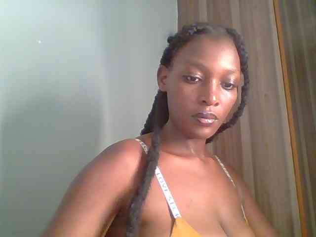 Chocolate-saucy webcam