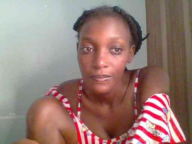 Chocolate-saucy webcam