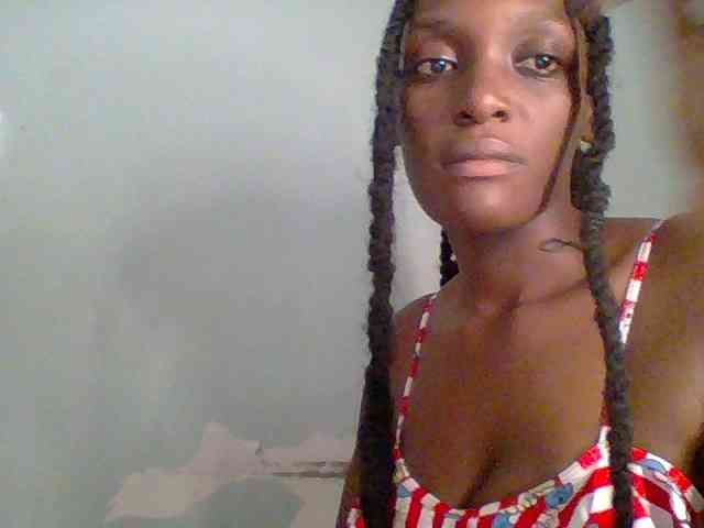 Chocolate-saucy webcam