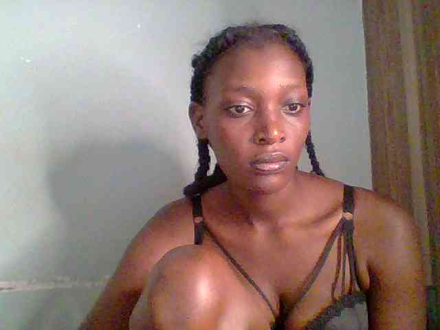 Chocolate-saucy webcam