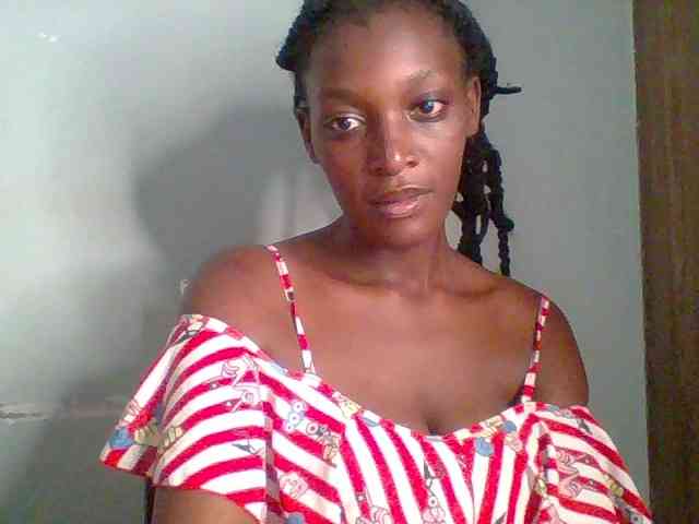 Chocolate-saucy webcam