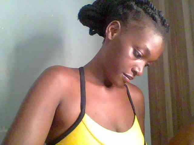 Chocolate-saucy webcam