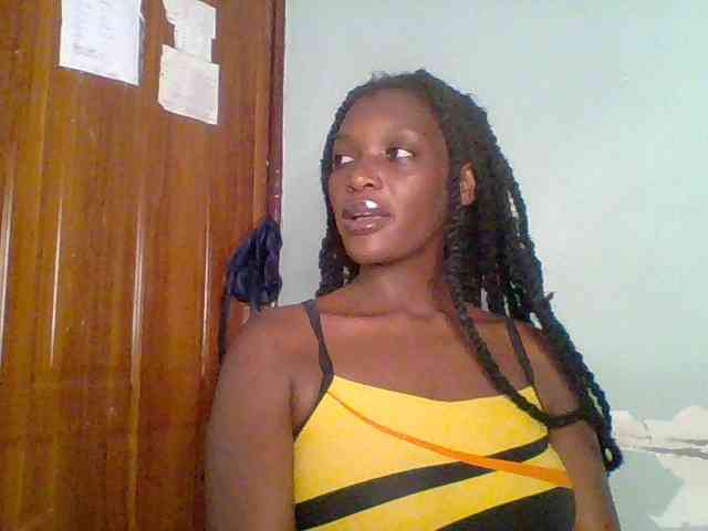 Chocolate-saucy webcam