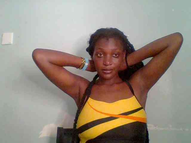 Chocolate-saucy webcam