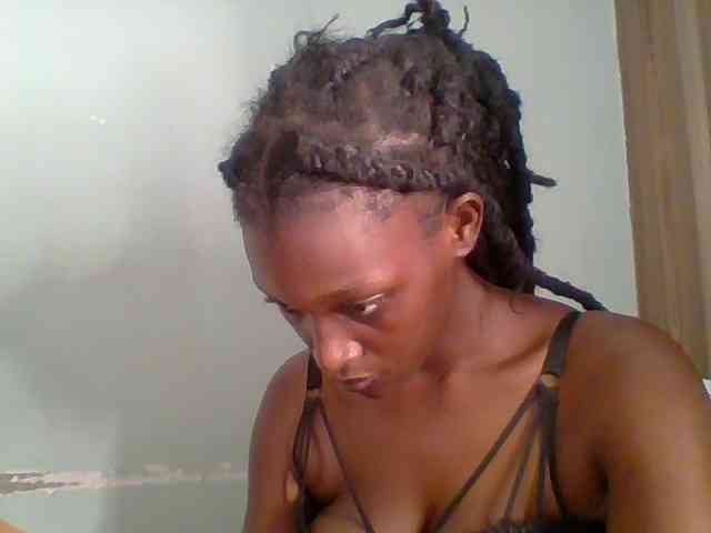 Chocolate-saucy webcam