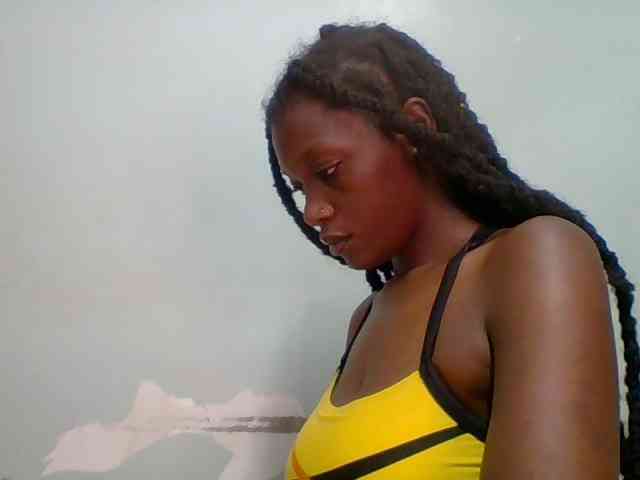 Chocolate-saucy webcam