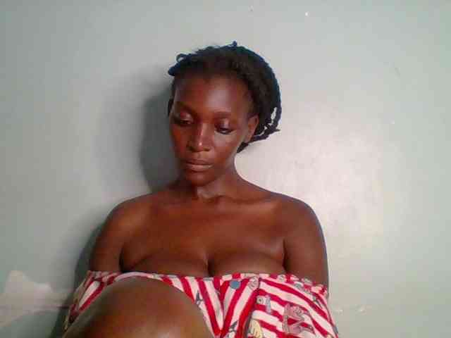 Chocolate-saucy webcam