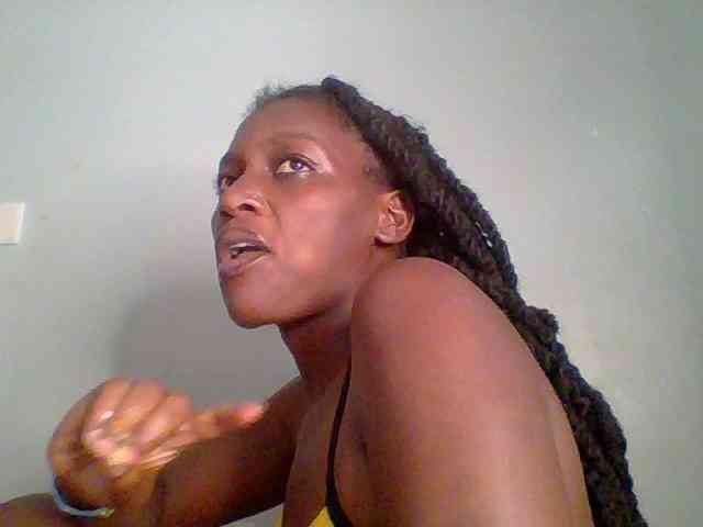 Chocolate-saucy webcam