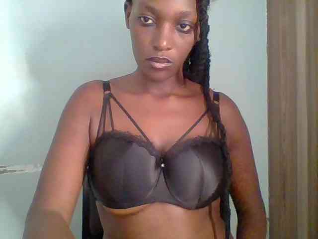 Chocolate-saucy webcam