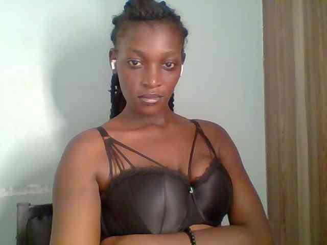 Chocolate-saucy webcam