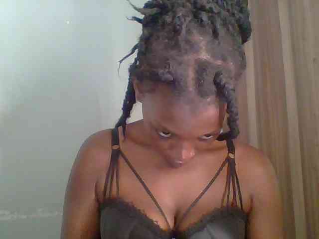 Chocolate-saucy webcam