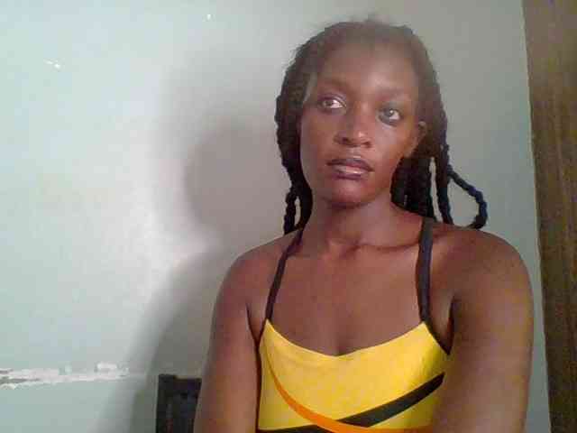 Chocolate-saucy webcam