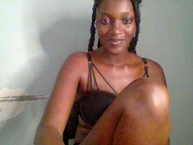 Chocolate-saucy webcam