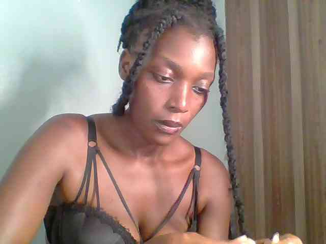 Chocolate-saucy webcam