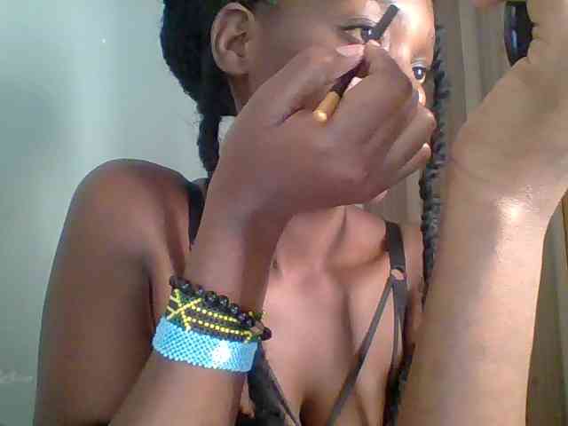 Chocolate-saucy webcam