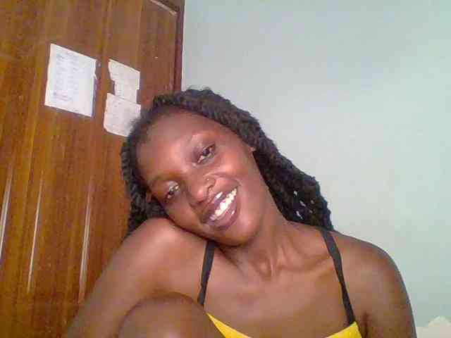 Chocolate-saucy webcam