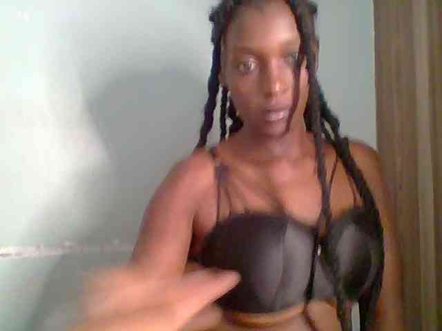 Chocolate-saucy webcam