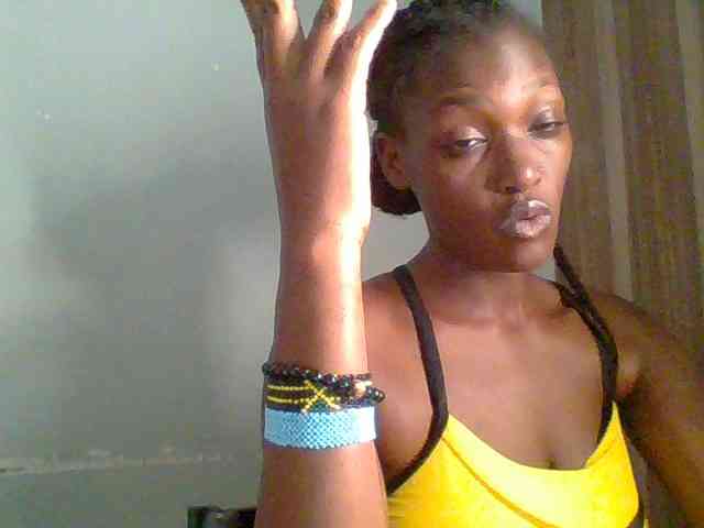 Chocolate-saucy webcam