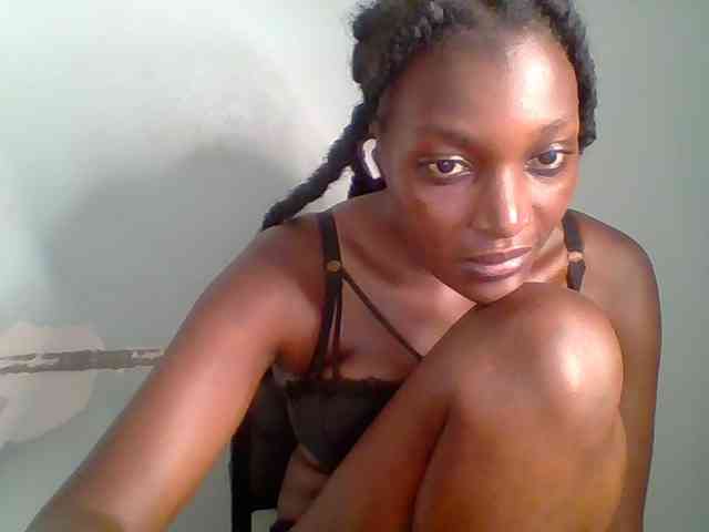 Chocolate-saucy webcam